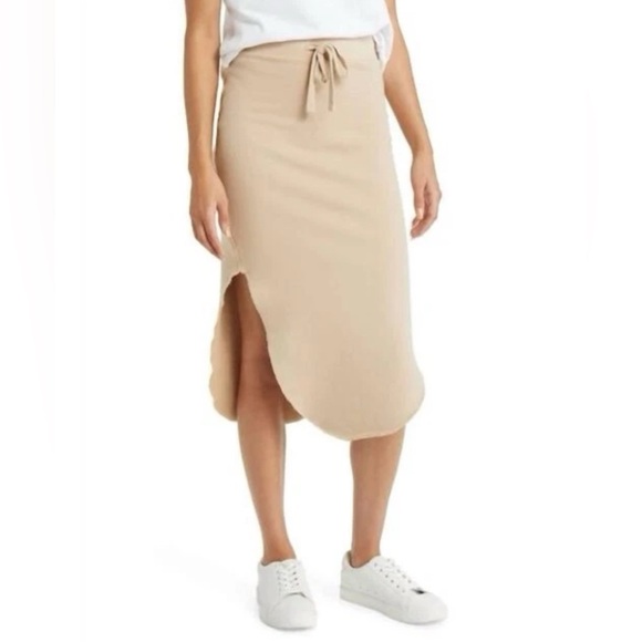 Frank & Eileen Triple Fleece Capelet & Skirt in tan - Picture 3 of 8